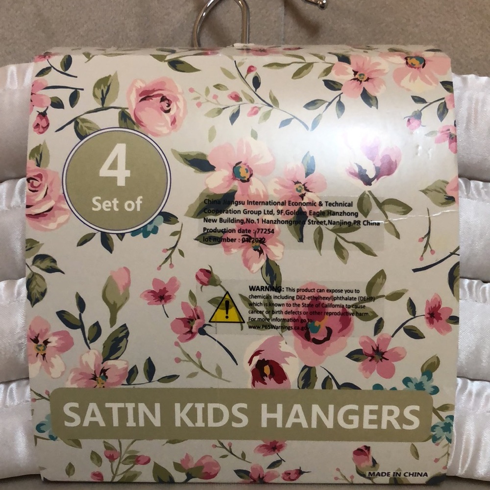 White Satin Hangers - Qty 4 in Set - Picture 2 of 5